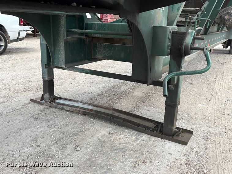 image for item EA7263 2013 Behnke Enterprises fertilizer delivery trailer