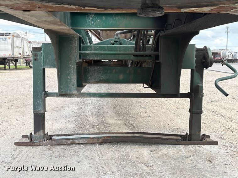 image for item EA7263 2013 Behnke Enterprises fertilizer delivery trailer