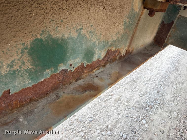 image for item EA7263 2013 Behnke Enterprises fertilizer delivery trailer