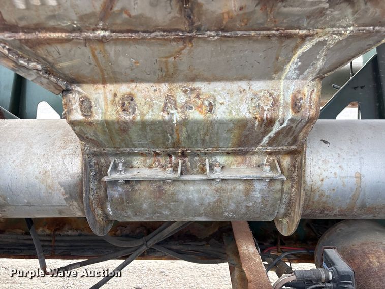 image for item EA7263 2013 Behnke Enterprises fertilizer delivery trailer