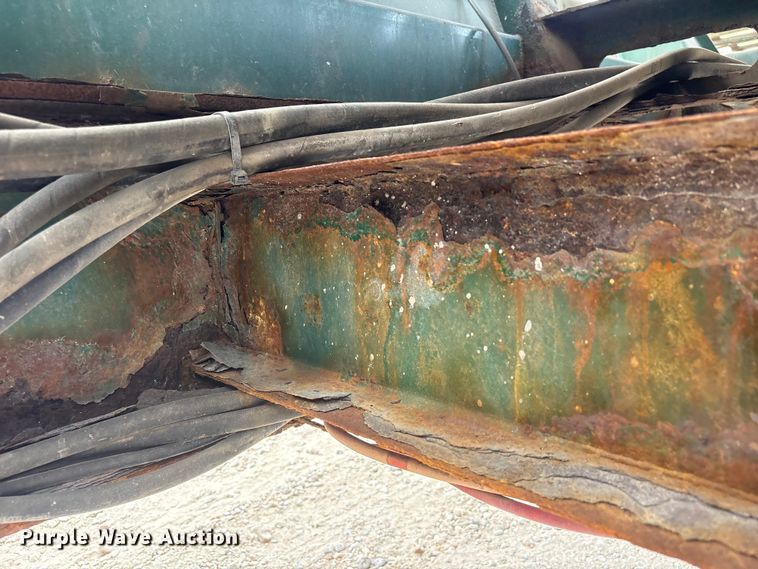 image for item EA7263 2013 Behnke Enterprises fertilizer delivery trailer