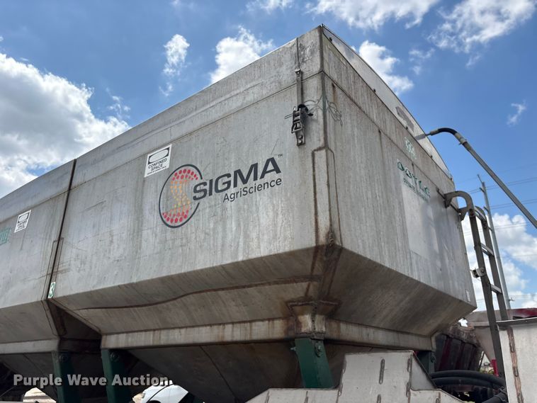 image for item EA7263 2013 Behnke Enterprises fertilizer delivery trailer