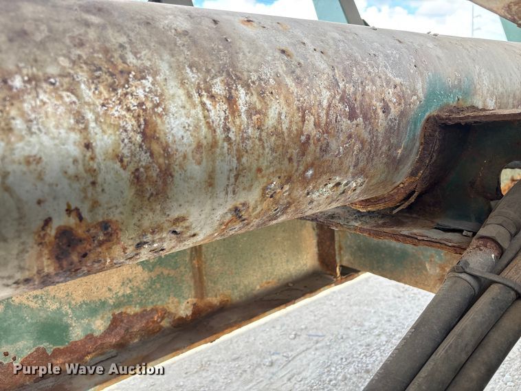 image for item EA7263 2013 Behnke Enterprises fertilizer delivery trailer