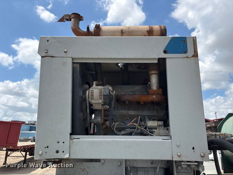 image for item EA7263 2013 Behnke Enterprises fertilizer delivery trailer