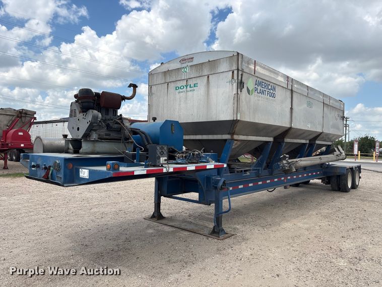 image for item EA7264 2013 Behnke Enterprises fertilizer delivery trailer