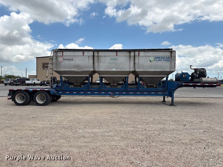 image for item EA7264 2013 Behnke Enterprises fertilizer delivery trailer