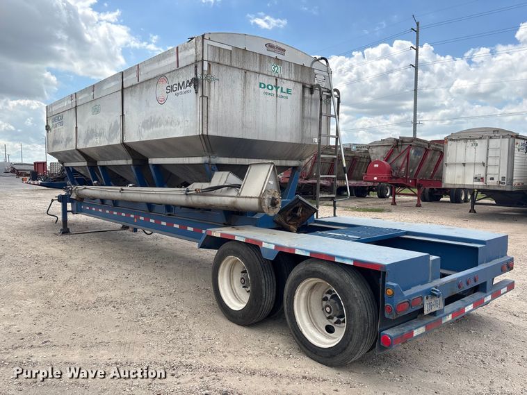 image for item EA7264 2013 Behnke Enterprises fertilizer delivery trailer