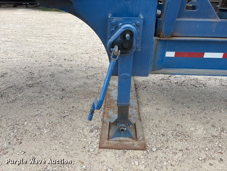 image for item EA7264 2013 Behnke Enterprises fertilizer delivery trailer