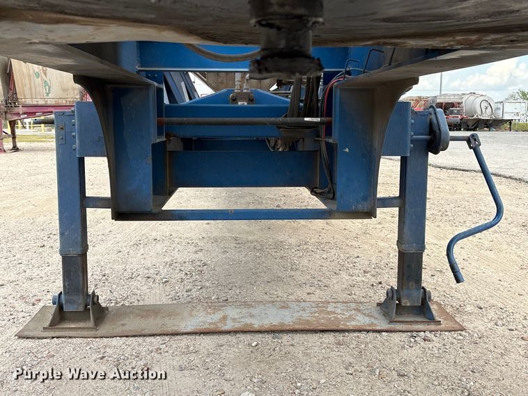 image for item EA7264 2013 Behnke Enterprises fertilizer delivery trailer