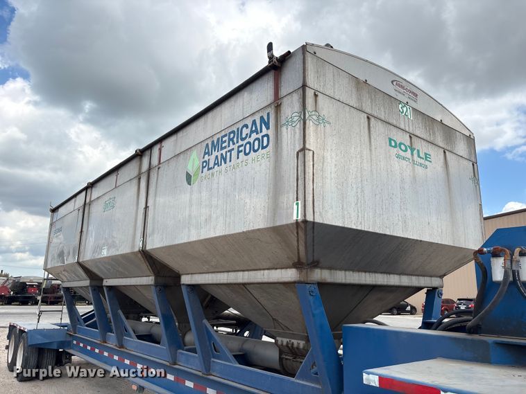 image for item EA7264 2013 Behnke Enterprises fertilizer delivery trailer