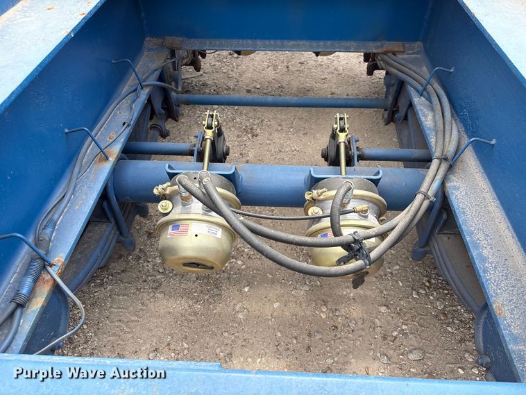 image for item EA7264 2013 Behnke Enterprises fertilizer delivery trailer
