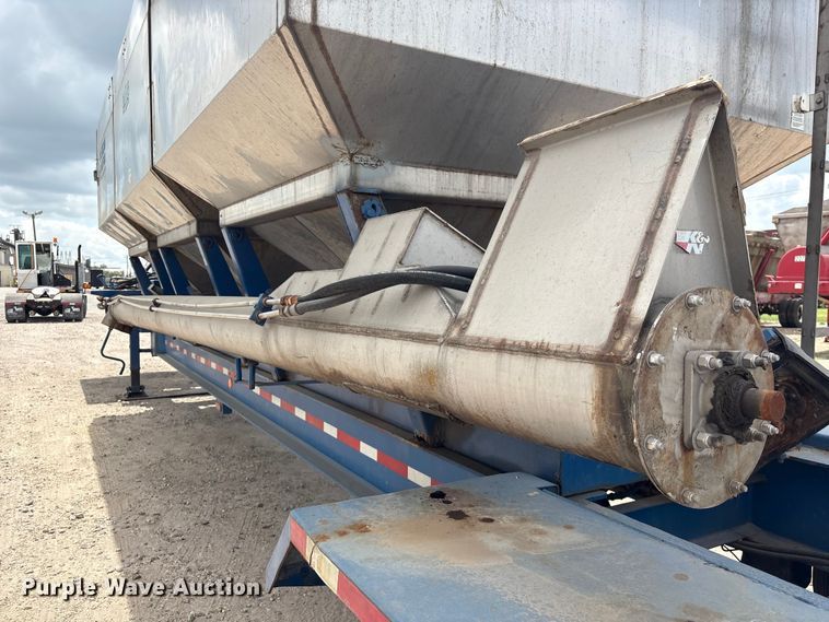image for item EA7264 2013 Behnke Enterprises fertilizer delivery trailer