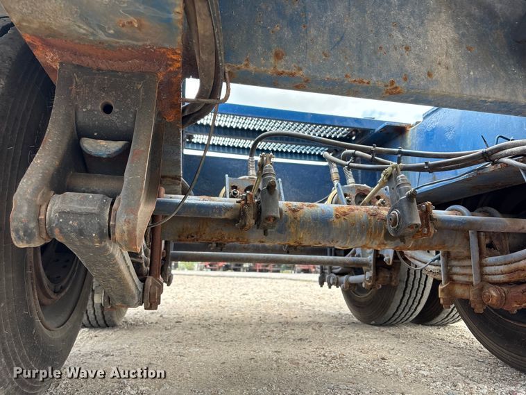 image for item EA7264 2013 Behnke Enterprises fertilizer delivery trailer