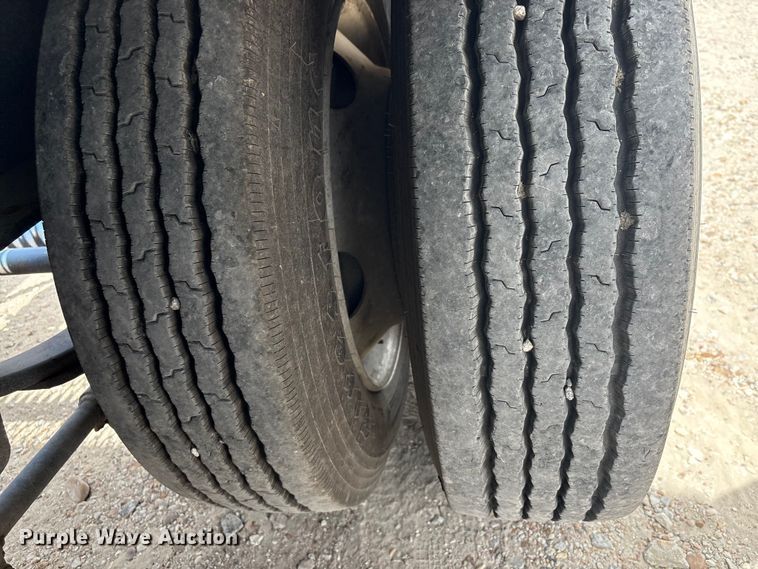 image for item EA7264 2013 Behnke Enterprises fertilizer delivery trailer