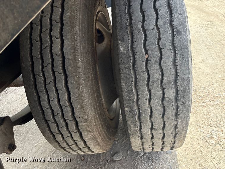 image for item EA7264 2013 Behnke Enterprises fertilizer delivery trailer