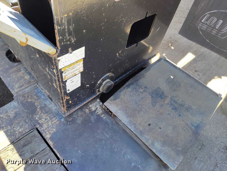 image for item EC8985 2014 Load King 503/604 DDMB lowboy equipment trailer