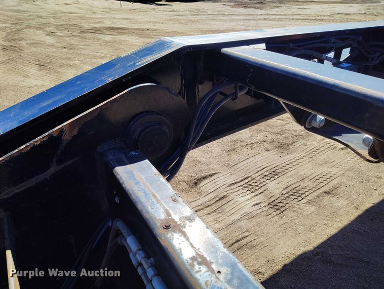 image for item EC8985 2014 Load King 503/604 DDMB lowboy equipment trailer