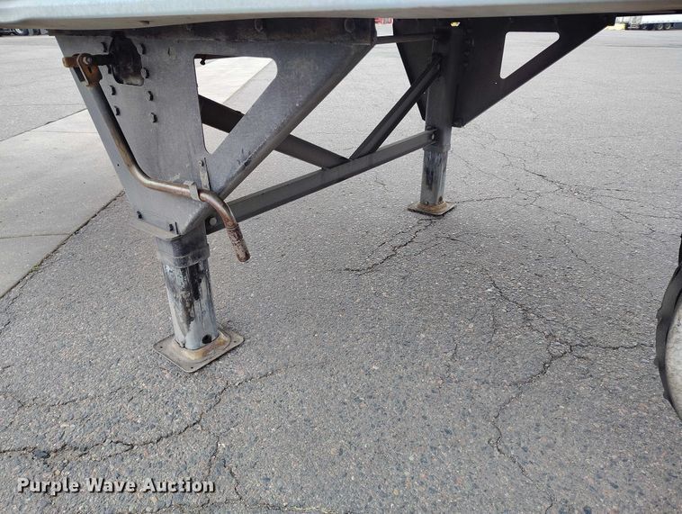 image for item ED0007 2016 Hyundai Translead VR2480202-PRS refrigerated van trailer