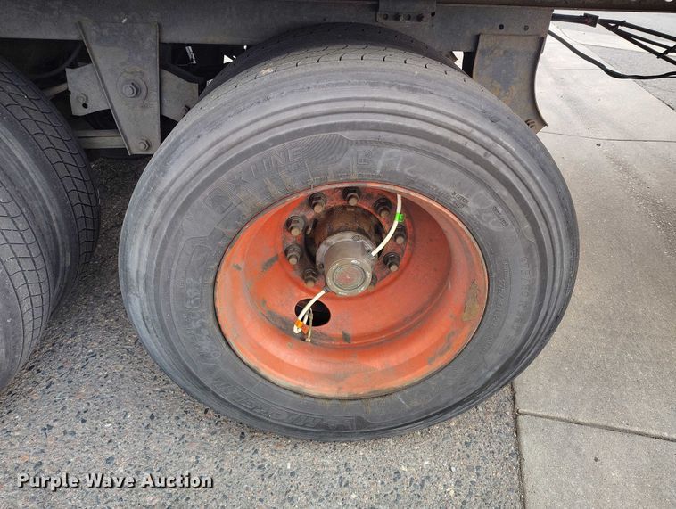 image for item ED0007 2016 Hyundai Translead VR2480202-PRS refrigerated van trailer