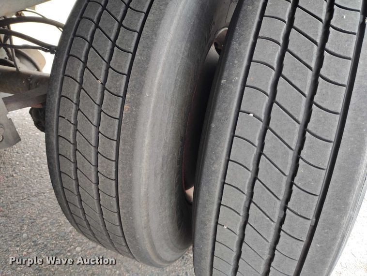 image for item ED0007 2016 Hyundai Translead VR2480202-PRS refrigerated van trailer