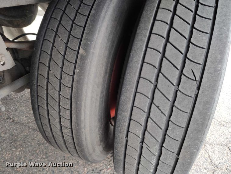 image for item ED0007 2016 Hyundai Translead VR2480202-PRS refrigerated van trailer