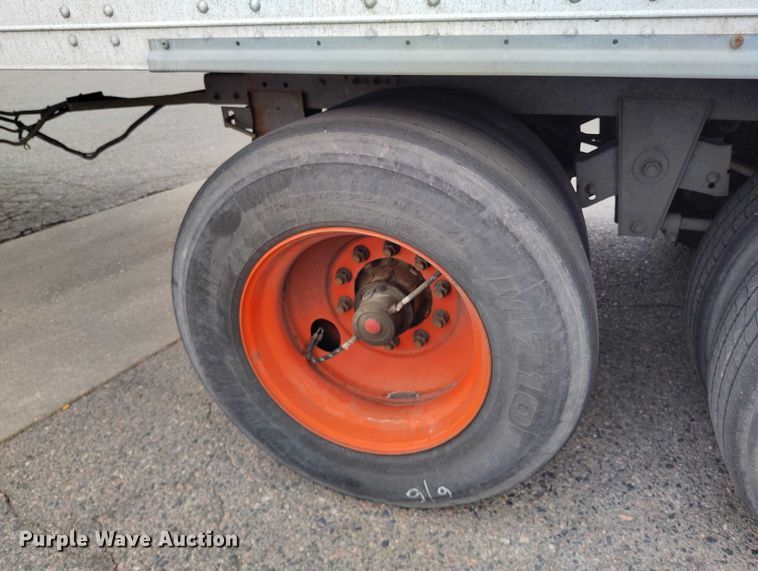 image for item ED0007 2016 Hyundai Translead VR2480202-PRS refrigerated van trailer