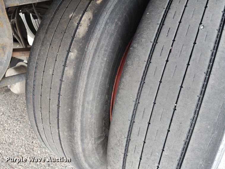 image for item ED0007 2016 Hyundai Translead VR2480202-PRS refrigerated van trailer