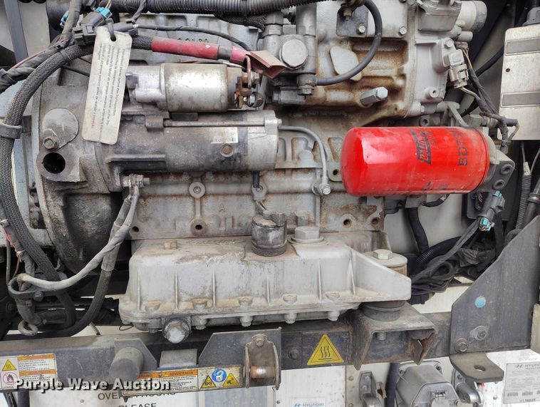 image for item ED0008 2016 Hyundai Translead VR2480202-PRS refrigerated van trailer