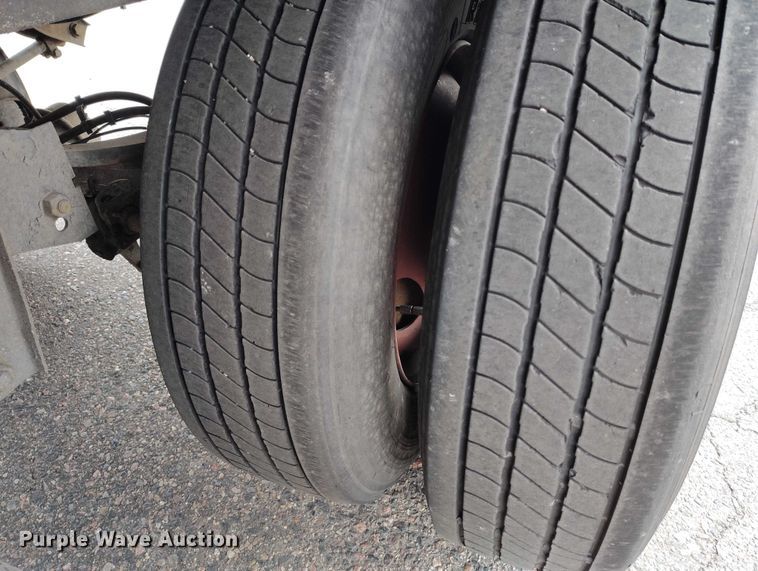 image for item ED0009 2016 Hyundai Translead VR2480202-PRS refrigerated van trailer