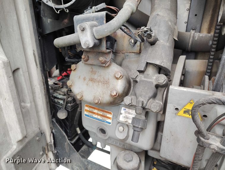 image for item ED0010 2016 Hyundai Translead VR2480202-PRS refrigerated van trailer