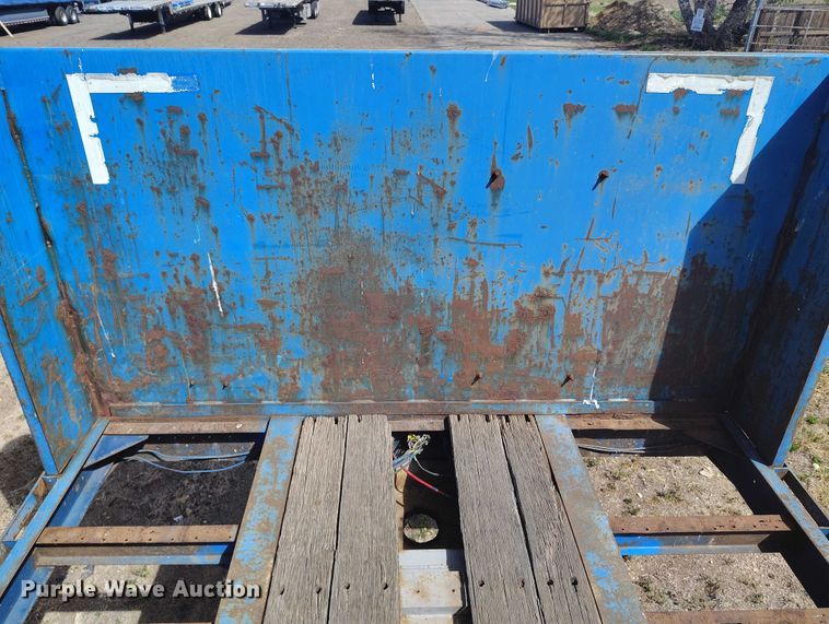 image for item ED0016 1994 Trailmoblie F71T-6UAD flatbed trailer