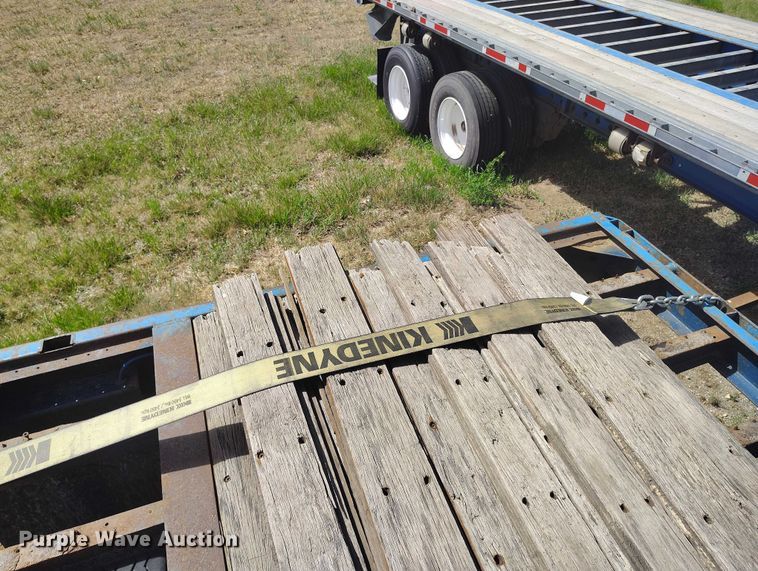 image for item ED0016 1994 Trailmoblie F71T-6UAD flatbed trailer