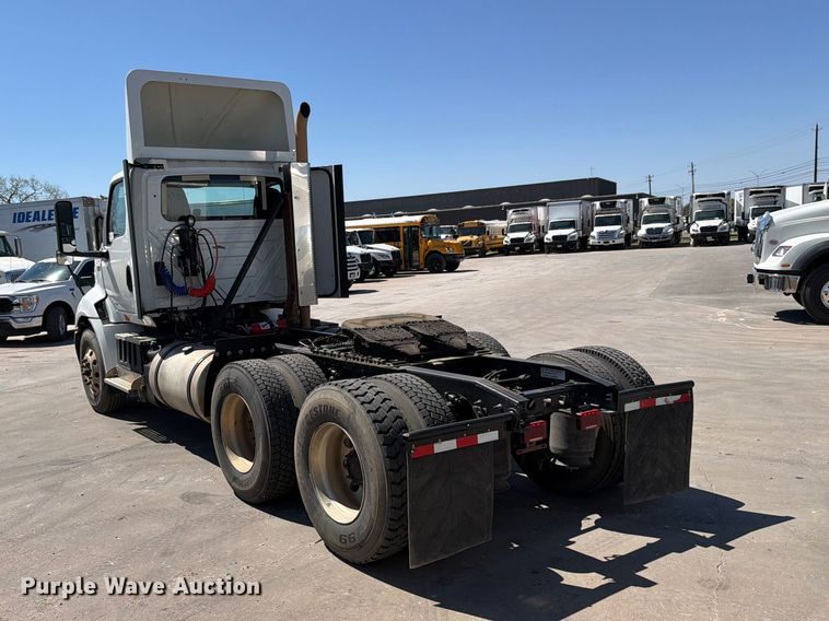 image for item ED5189 2019 International RH613 semi truck