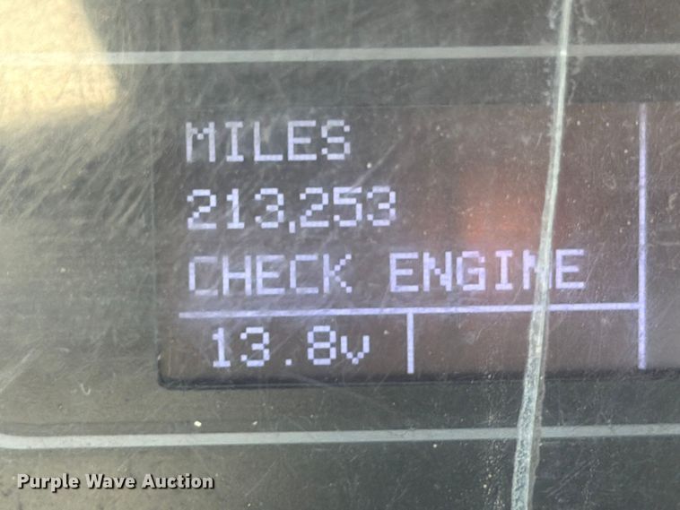 image for item ED5189 2019 International RH613 semi truck