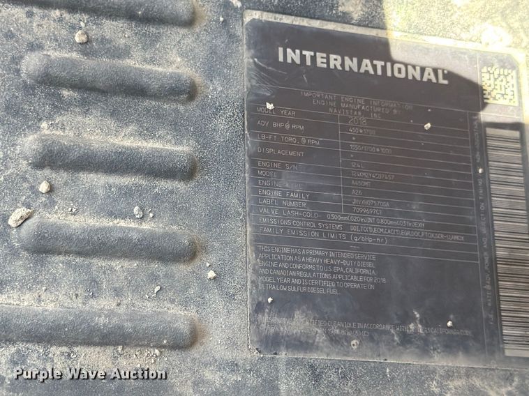 image for item ED5189 2019 International RH613 semi truck