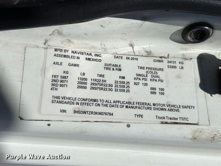 image for item ED5189 2019 International RH613 semi truck