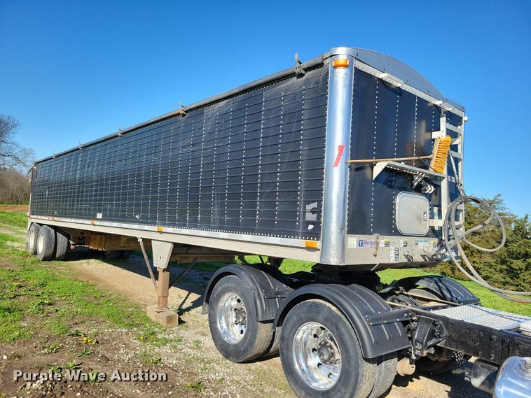 image for item EE0944 2008 Wilson DWBT-650B live bottom trailer