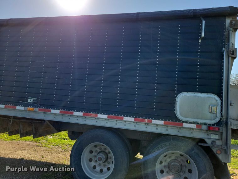 image for item EE0944 2008 Wilson DWBT-650B live bottom trailer