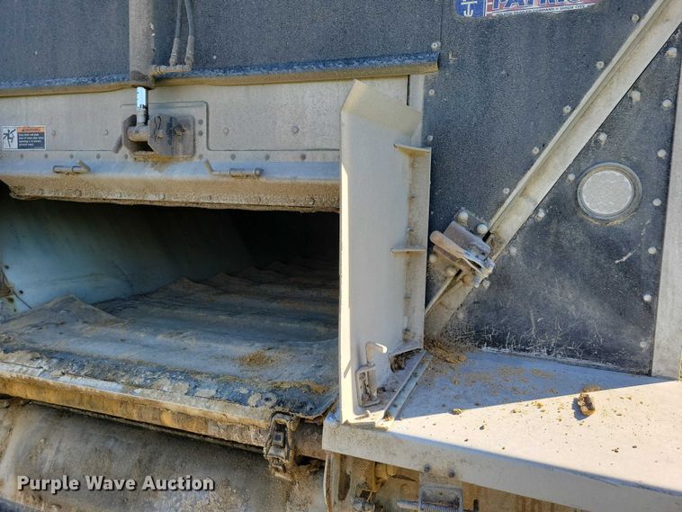 image for item EE0944 2008 Wilson DWBT-650B live bottom trailer