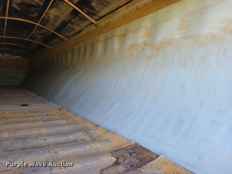 image for item EE0944 2008 Wilson DWBT-650B live bottom trailer