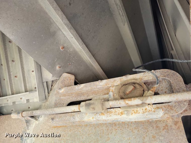 image for item EE0944 2008 Wilson DWBT-650B live bottom trailer