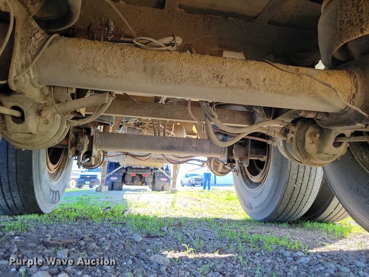 image for item EE0944 2008 Wilson DWBT-650B live bottom trailer