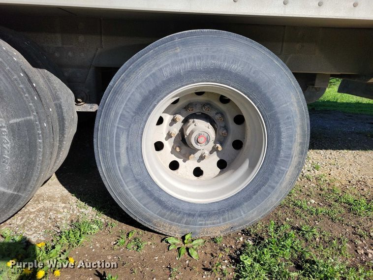 image for item EE0944 2008 Wilson DWBT-650B live bottom trailer