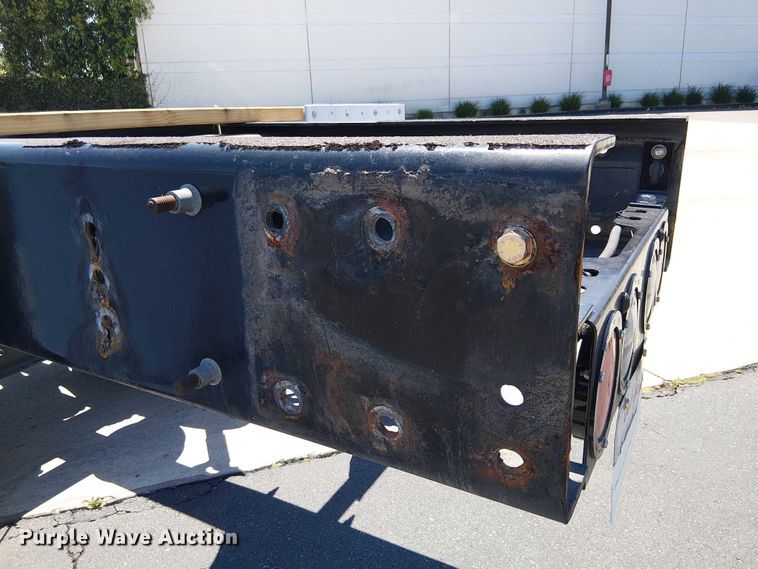 image for item EE5302 2014 Peterbilt 579 truck cab and chassis