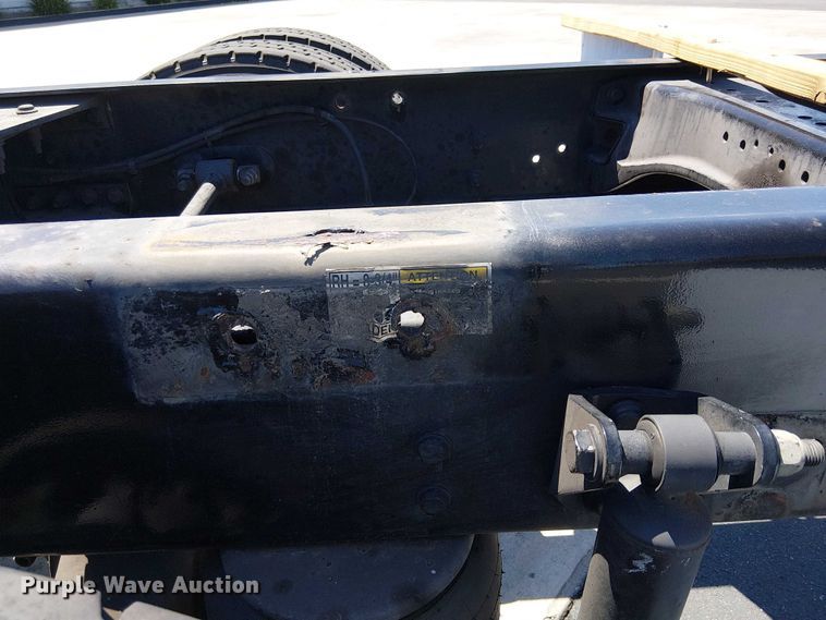 image for item EE5302 2014 Peterbilt 579 truck cab and chassis