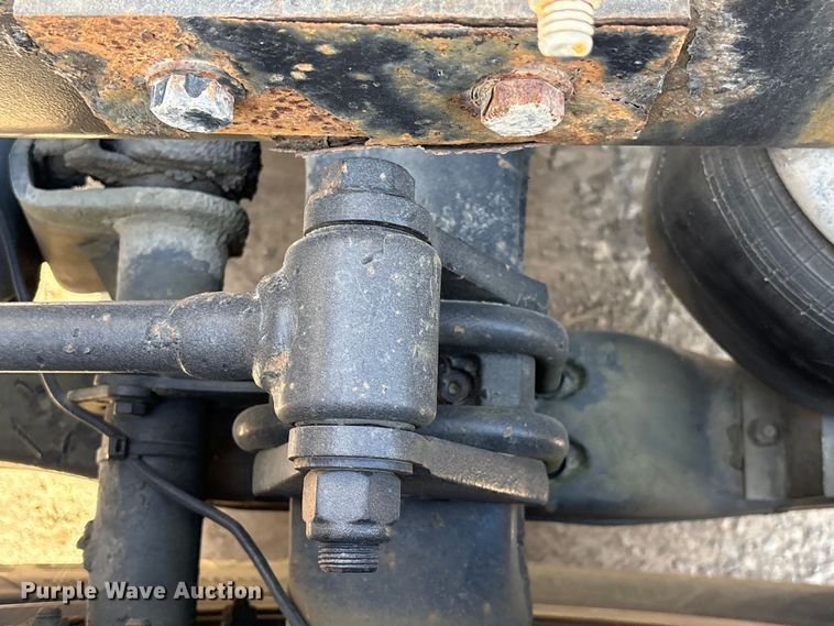 image for item EF1089 2015 Peterbilt 579 semi truck