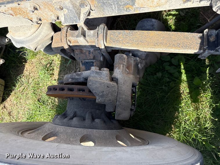 image for item EF1090 2015 Kenworth T680 semi truck