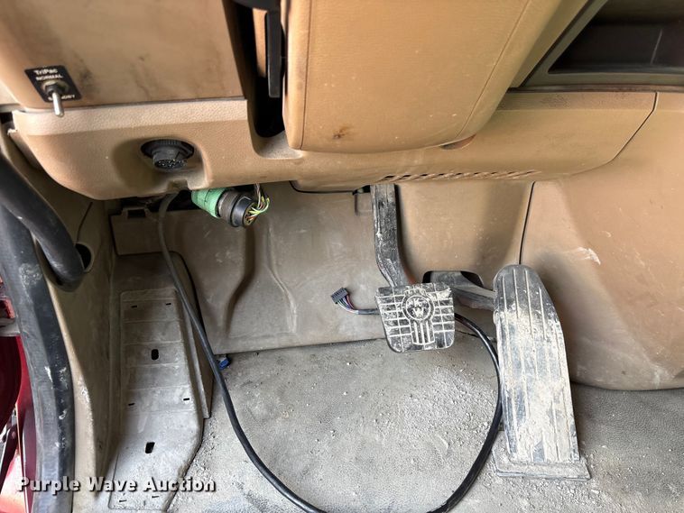 image for item EF1090 2015 Kenworth T680 semi truck