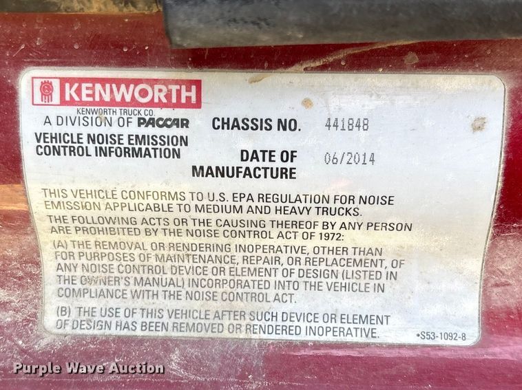 image for item EF1090 2015 Kenworth T680 semi truck
