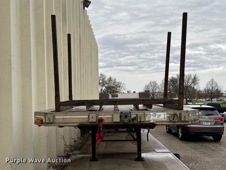 image for item EF2455 1994 East Manufacturing Corporation flatbed trailer